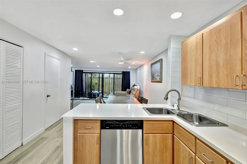 499 SE 13th Street Fort Lauderdale FL 33316