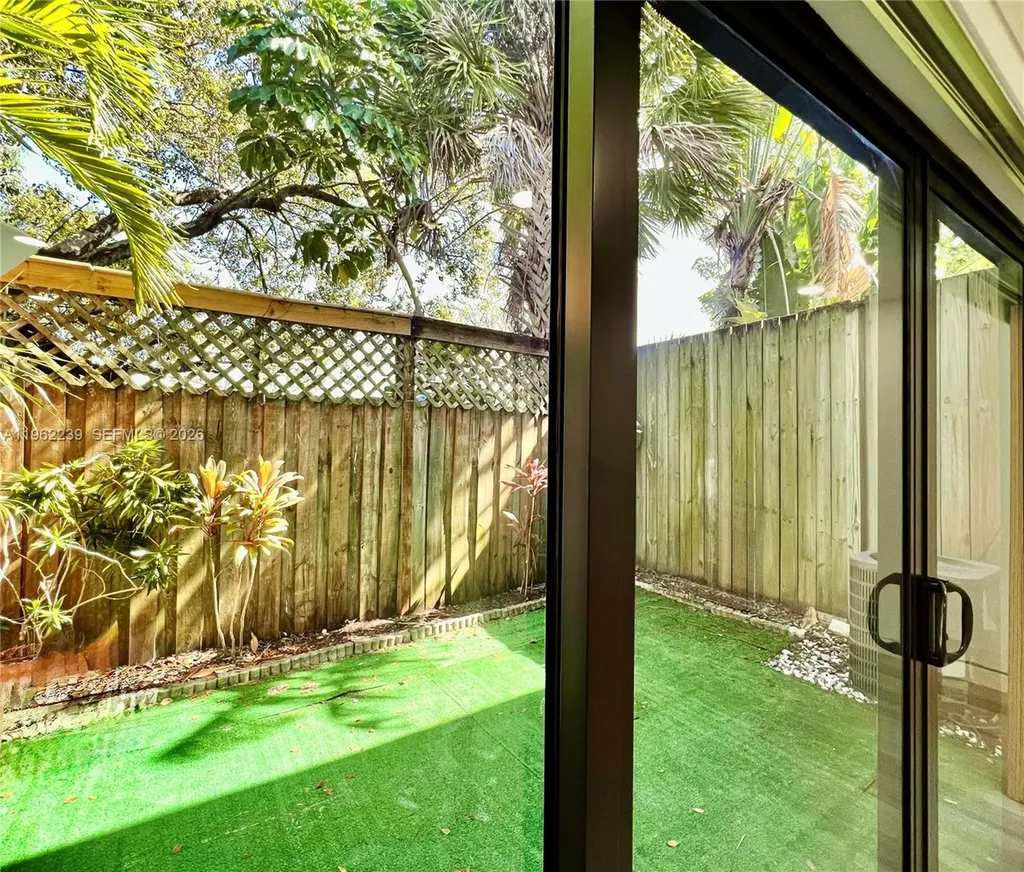 499 SE 13th Street Fort Lauderdale FL 33316