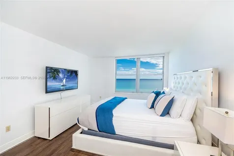 2899 Collins Avenue Miami Beach FL 33140