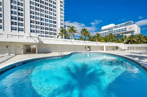 2899 Collins Avenue Miami Beach FL 33140
