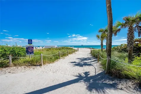 2899 Collins Avenue Miami Beach FL 33140