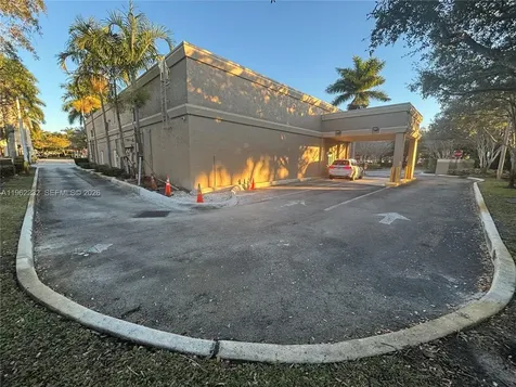 2575 Glades Circle Weston FL 33327