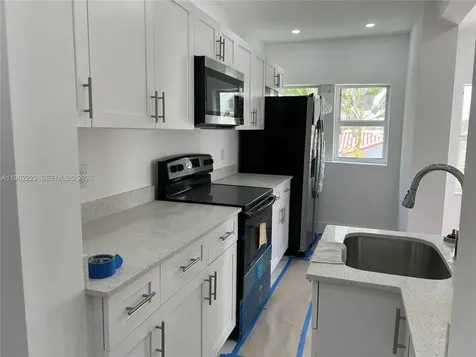 1015 S 17th Avenue Hollywood FL 33020