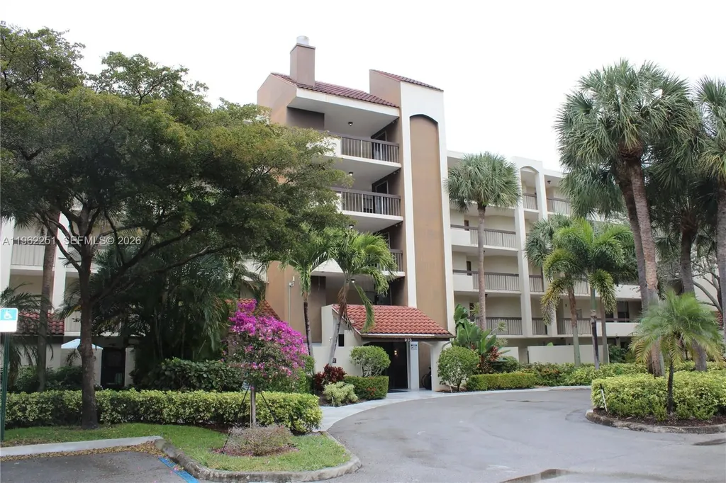 955 Egret Circle Delray Beach FL 33444