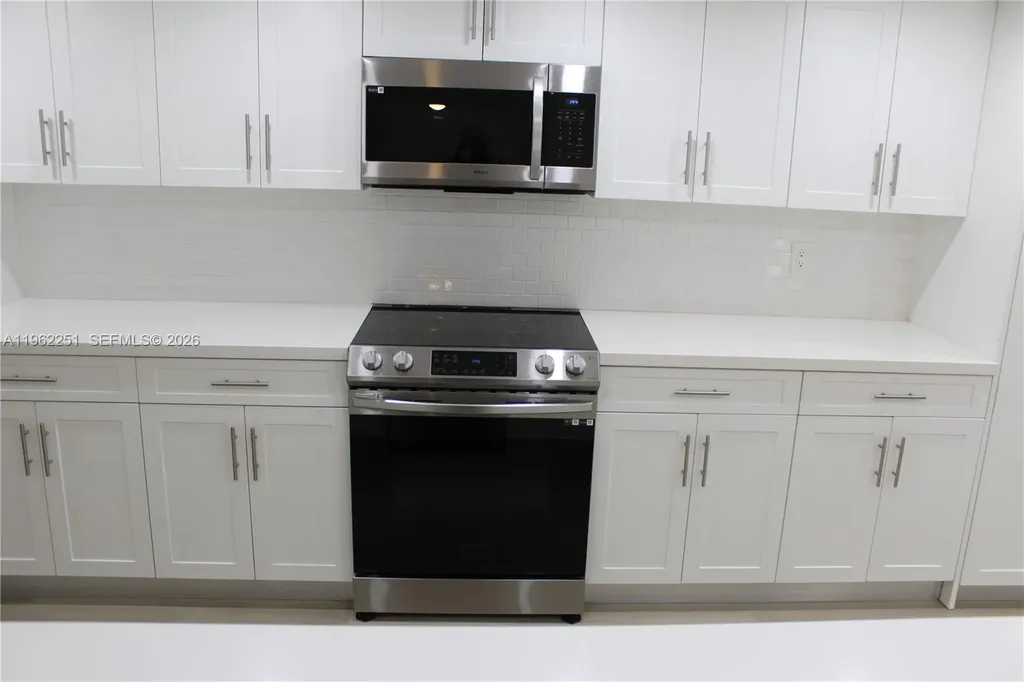 955 Egret Circle Delray Beach FL 33444