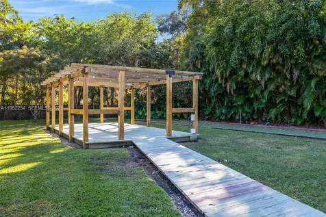 6630 SW 102nd Street Pinecrest FL 33156