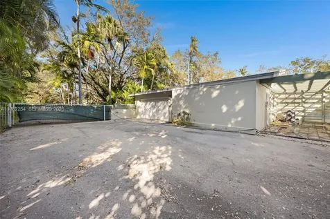 6630 SW 102nd Street Pinecrest FL 33156