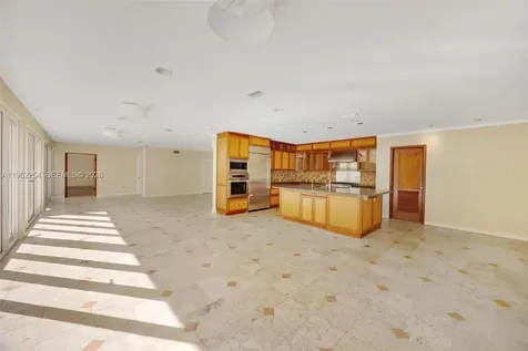 6630 SW 102nd Street Pinecrest FL 33156