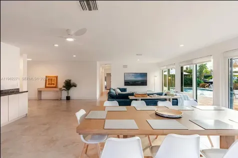 636 Hibiscus Drive Hallandale Beach FL 33009