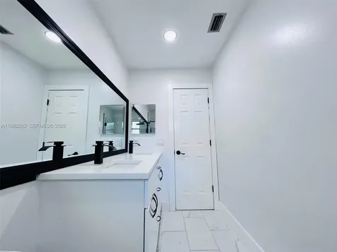 2560 Calamondin Circle Coconut Creek FL 33063
