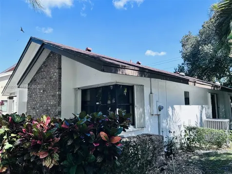 2560 Calamondin Circle Coconut Creek FL 33063
