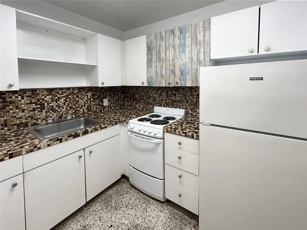 699 NE 86th Street Miami FL 33138