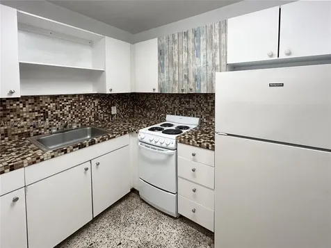 699 NE 86th Street Miami FL 33138