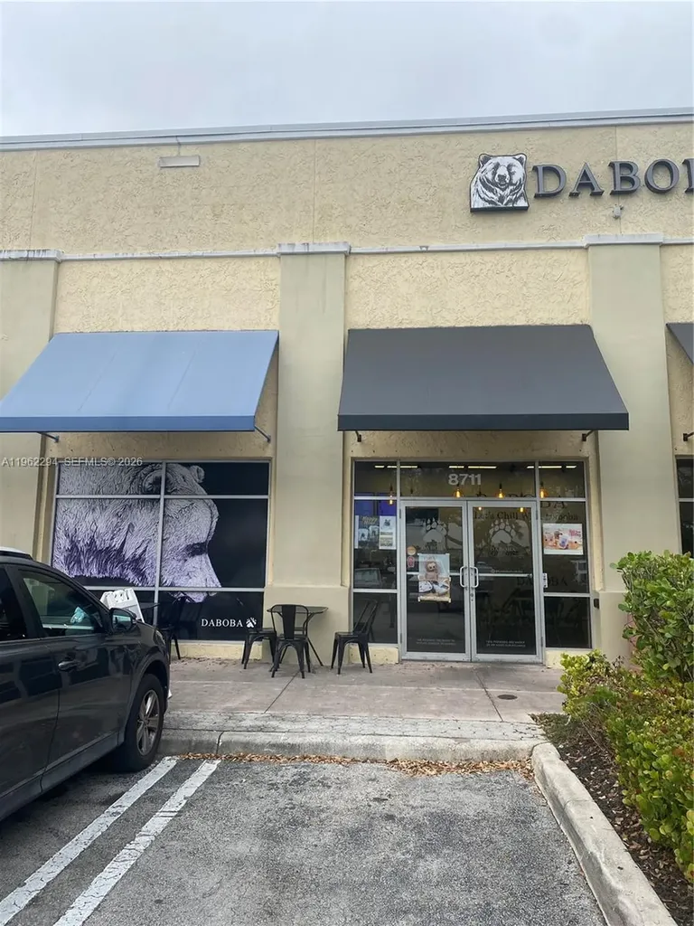 8711 SW 124th Avenue Miami FL 33183