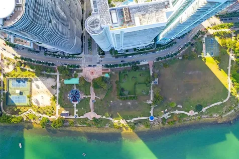 2000 N Bayshore Drive Miami FL 33137