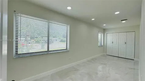 40 NW 125th Street North Miami FL 33168