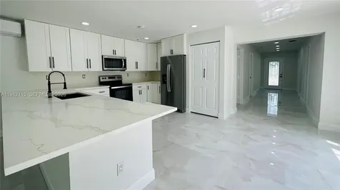 40 NW 125th Street North Miami FL 33168