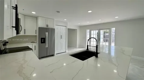 40 NW 125th Street North Miami FL 33168