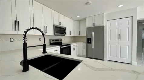 40 NW 125th Street North Miami FL 33168