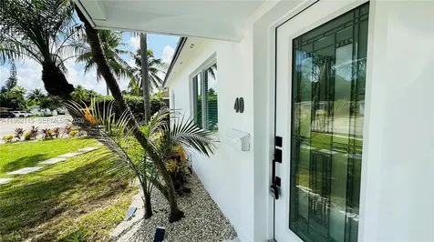 40 NW 125th Street North Miami FL 33168