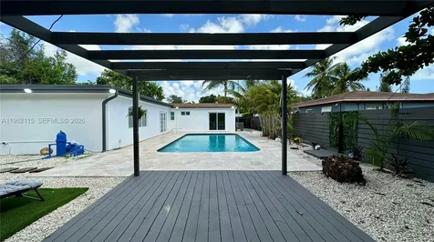 40 NW 125th Street North Miami FL 33168