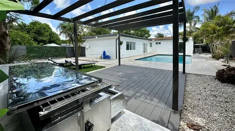 40 NW 125th Street North Miami FL 33168