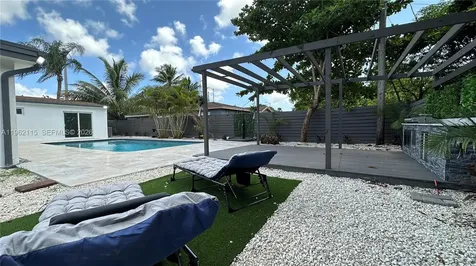 40 NW 125th Street North Miami FL 33168