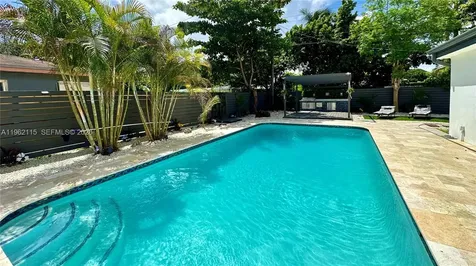 40 NW 125th Street North Miami FL 33168