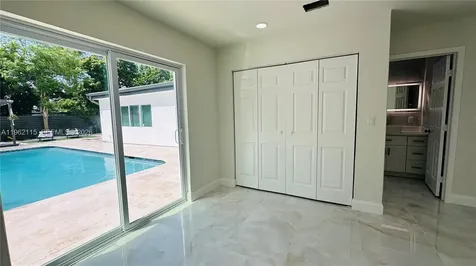 40 NW 125th Street North Miami FL 33168