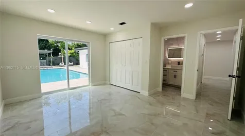 40 NW 125th Street North Miami FL 33168