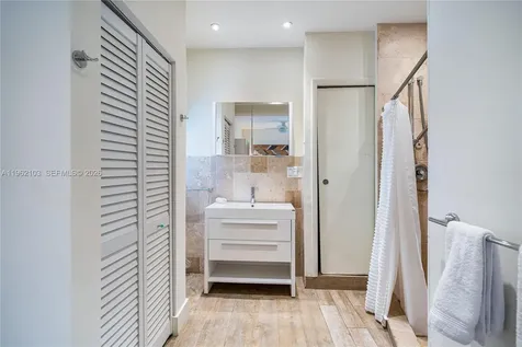 621 86th Street Miami Beach FL 33141