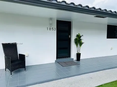 1851-1853 NW 22nd Place Miami FL 33125