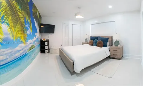 1851-1853 NW 22nd Place Miami FL 33125
