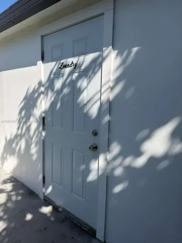 1851-1853 NW 22nd Place Miami FL 33125