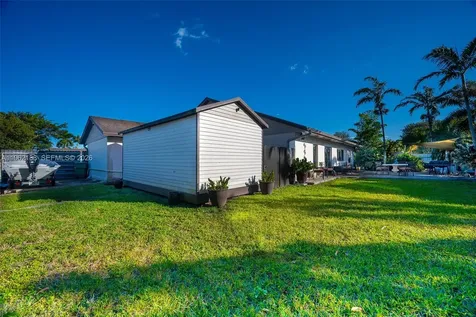 1760 NW 12th Avenue Homestead FL 33030