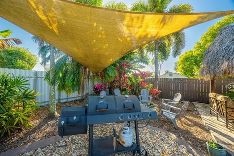 1760 NW 12th Avenue Homestead FL 33030