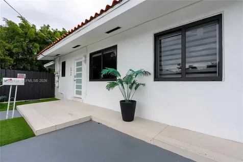 2840-2842 NW 13th Street Miami FL 33125