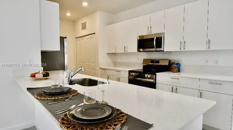 4949 Peacock Way Dania Beach FL 33312
