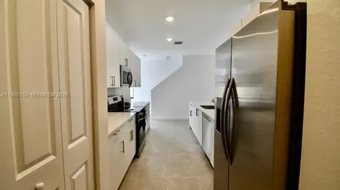 4949 Peacock Way Dania Beach FL 33312
