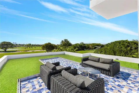 2499 N Meridian Avenue Miami Beach FL 33140