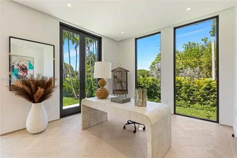 2499 N Meridian Avenue Miami Beach FL 33140