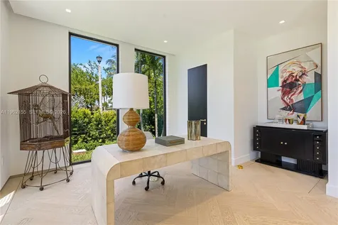 2499 N Meridian Avenue Miami Beach FL 33140