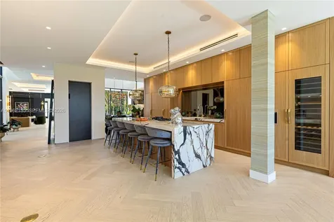 2499 N Meridian Avenue Miami Beach FL 33140