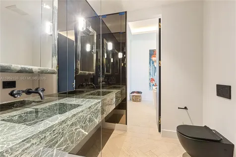 2499 N Meridian Avenue Miami Beach FL 33140