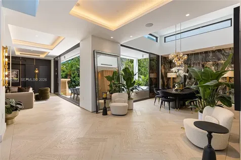 2499 N Meridian Avenue Miami Beach FL 33140