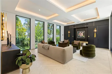 2499 N Meridian Avenue Miami Beach FL 33140