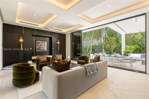 2499 N Meridian Avenue Miami Beach FL 33140
