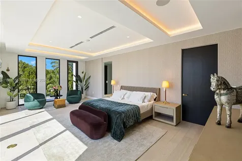 2499 N Meridian Avenue Miami Beach FL 33140