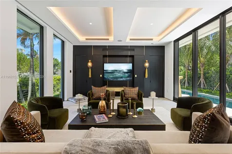2499 N Meridian Avenue Miami Beach FL 33140