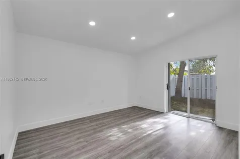 16907 SW 142nd Place Miami FL 33177